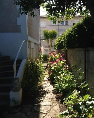 Maisonnette quartier historique avec 2 velos Appartement Périgueux